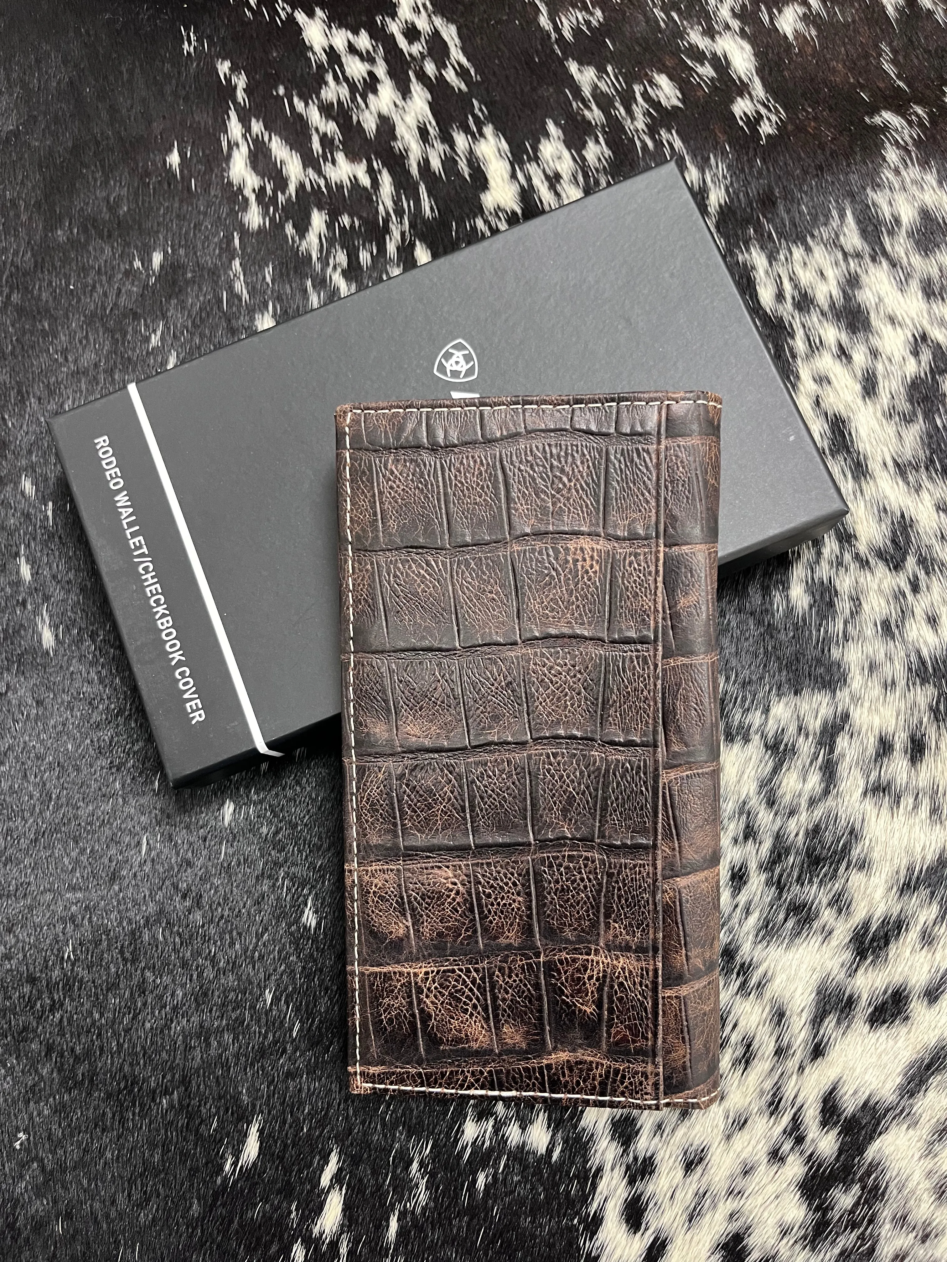 Ariat Floral Embossed Overlay Checkbook Cover Rodeo Wallet A3529402