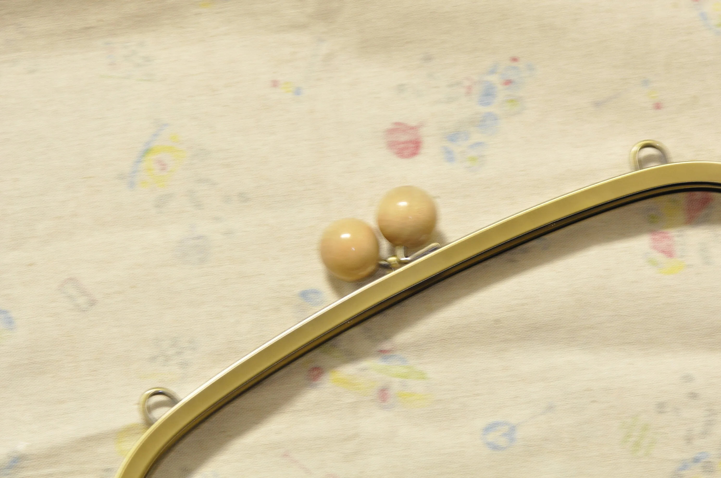 Bronze Purse Frame /Handle Purse Frame Wood Ball Kisslock