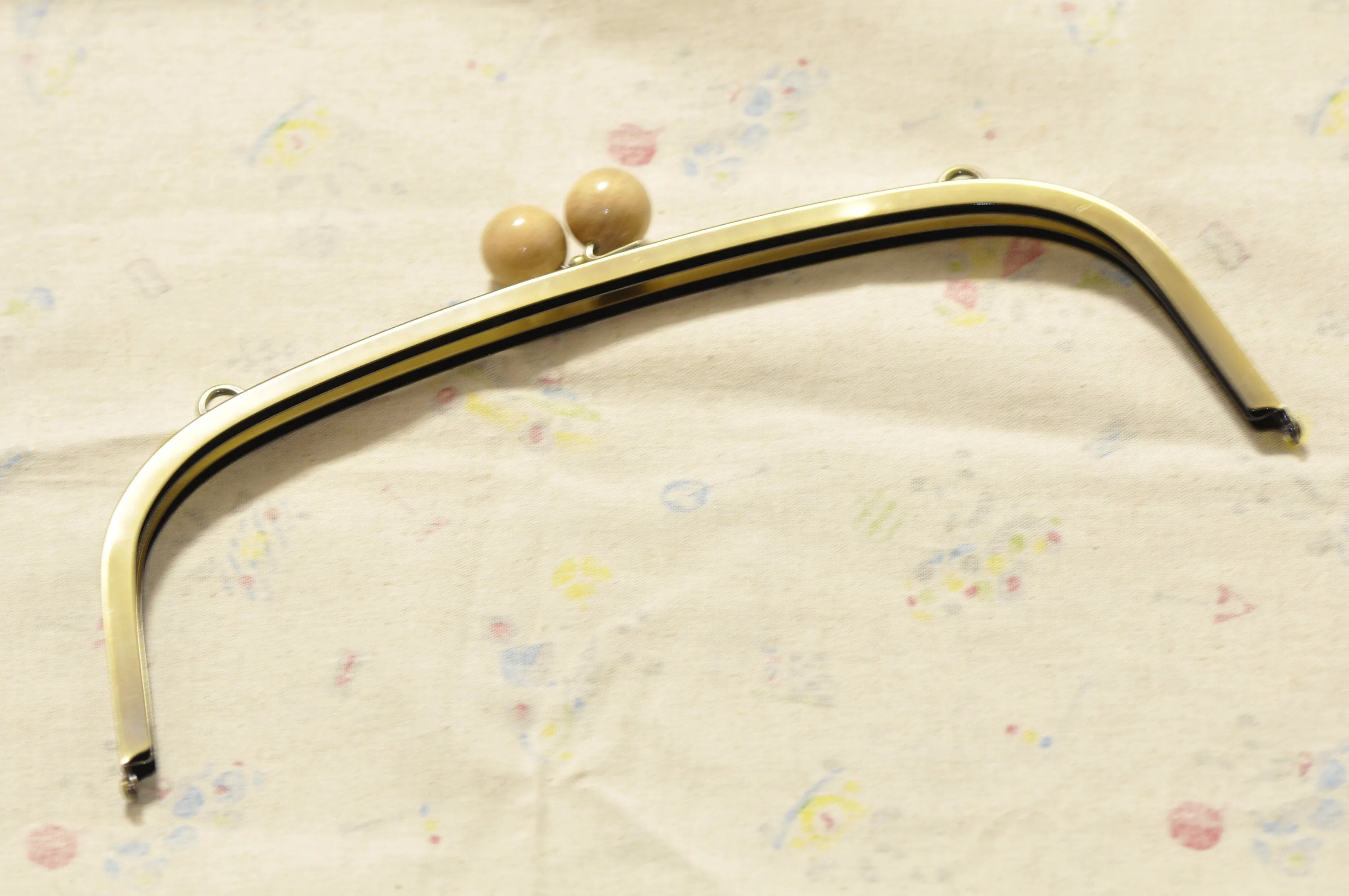 Bronze Purse Frame /Handle Purse Frame Wood Ball Kisslock