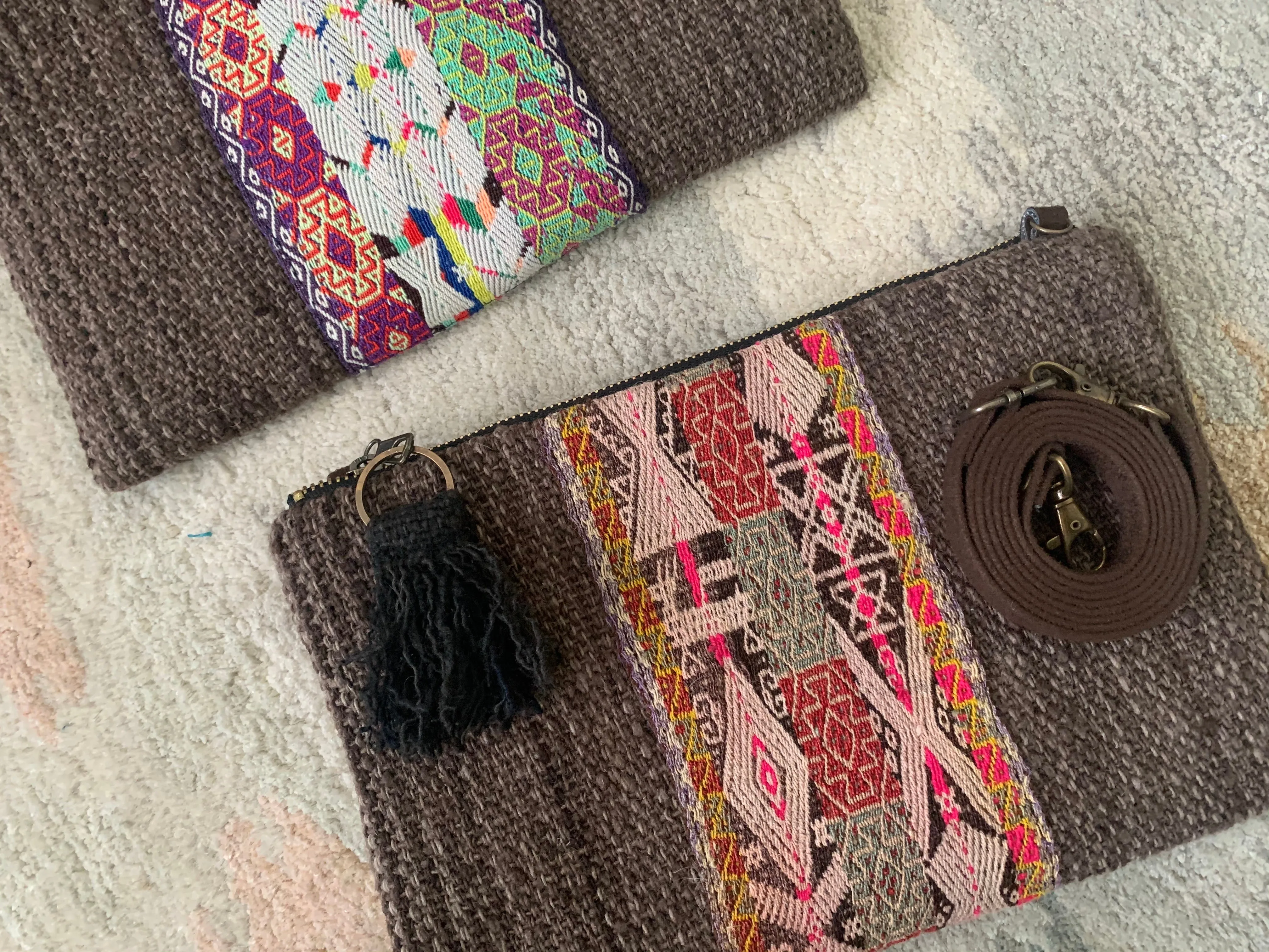 Cinturon Convertible Bag in Brown (MORE TEXTILES)