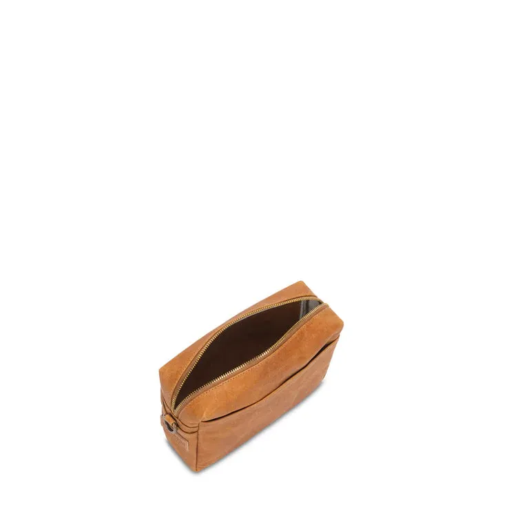 Tracolla Large Crossbody Bag in cognac by Uashmama